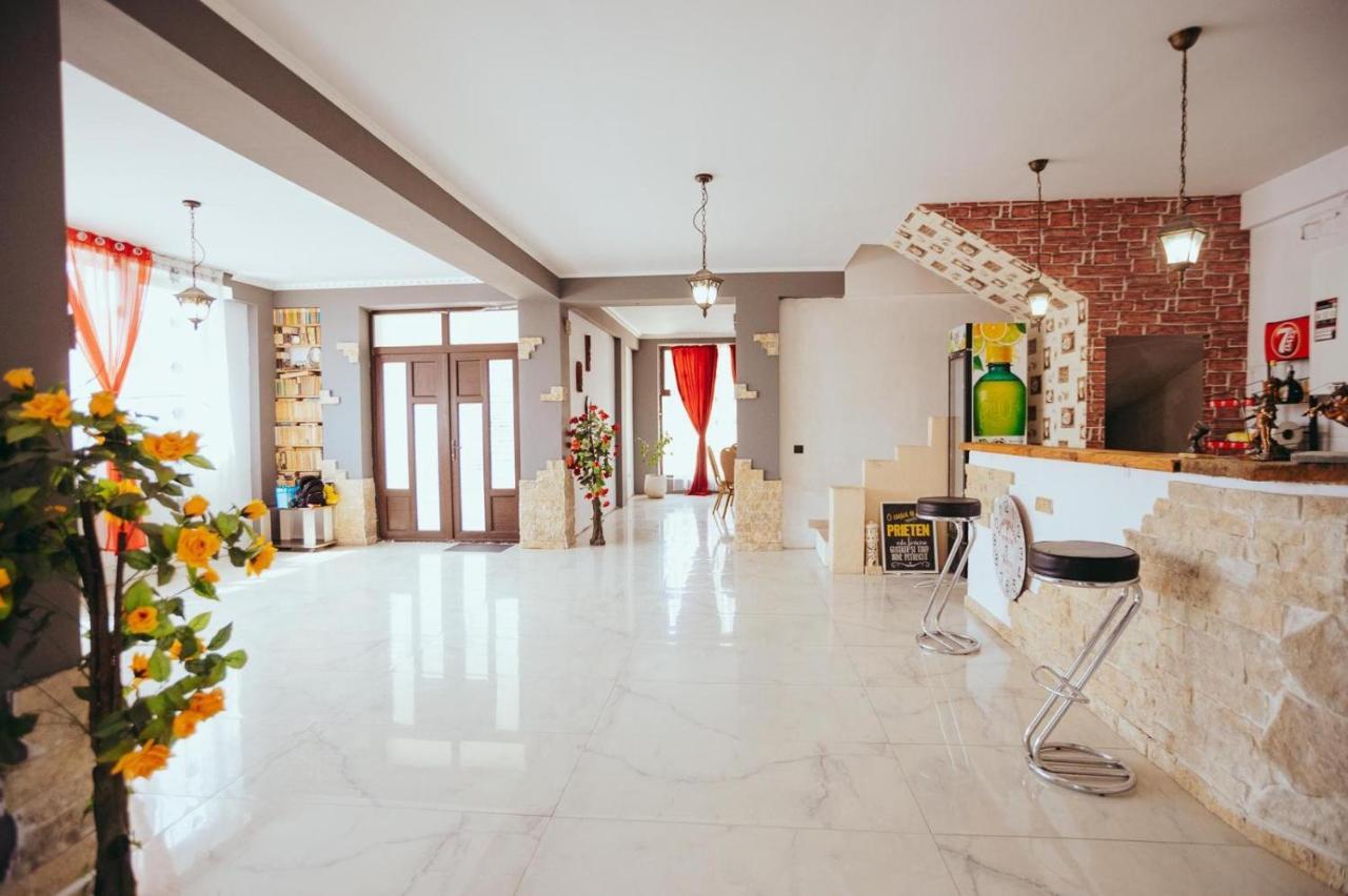 Casa Selly Hotel Tulcea Exterior photo