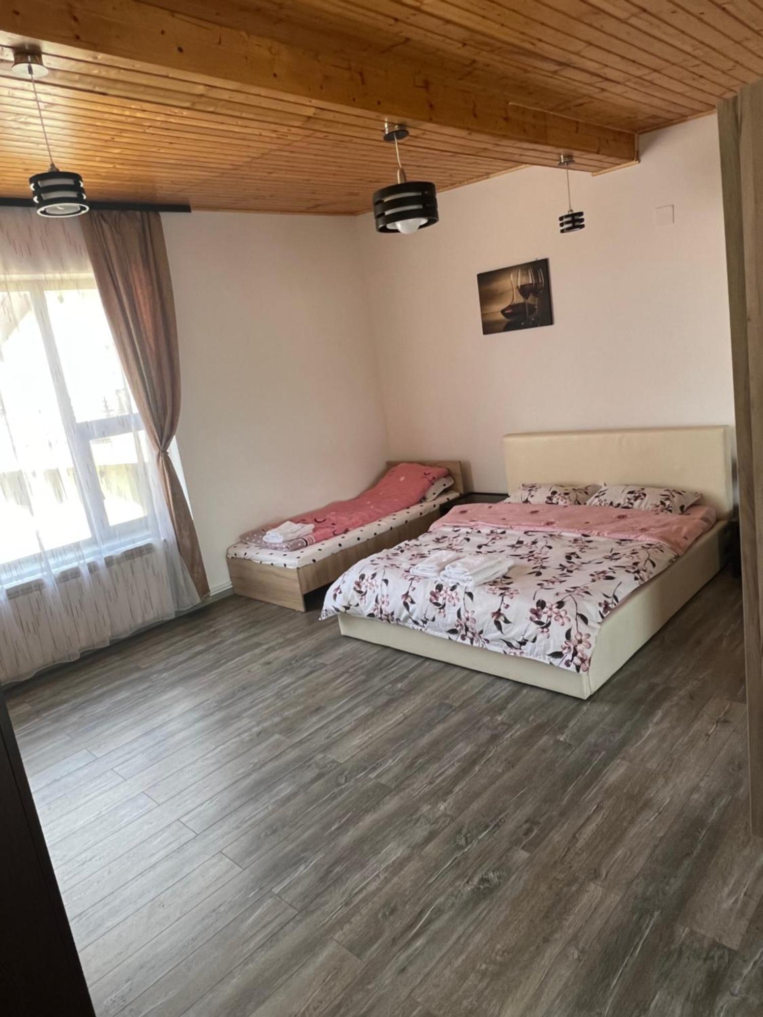 Casa Selly Hotel Tulcea Exterior photo